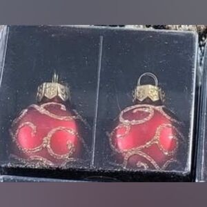 2 for $25 - Michael's Red & Gold Place Card Holders - 2-pieces per box - 1 box